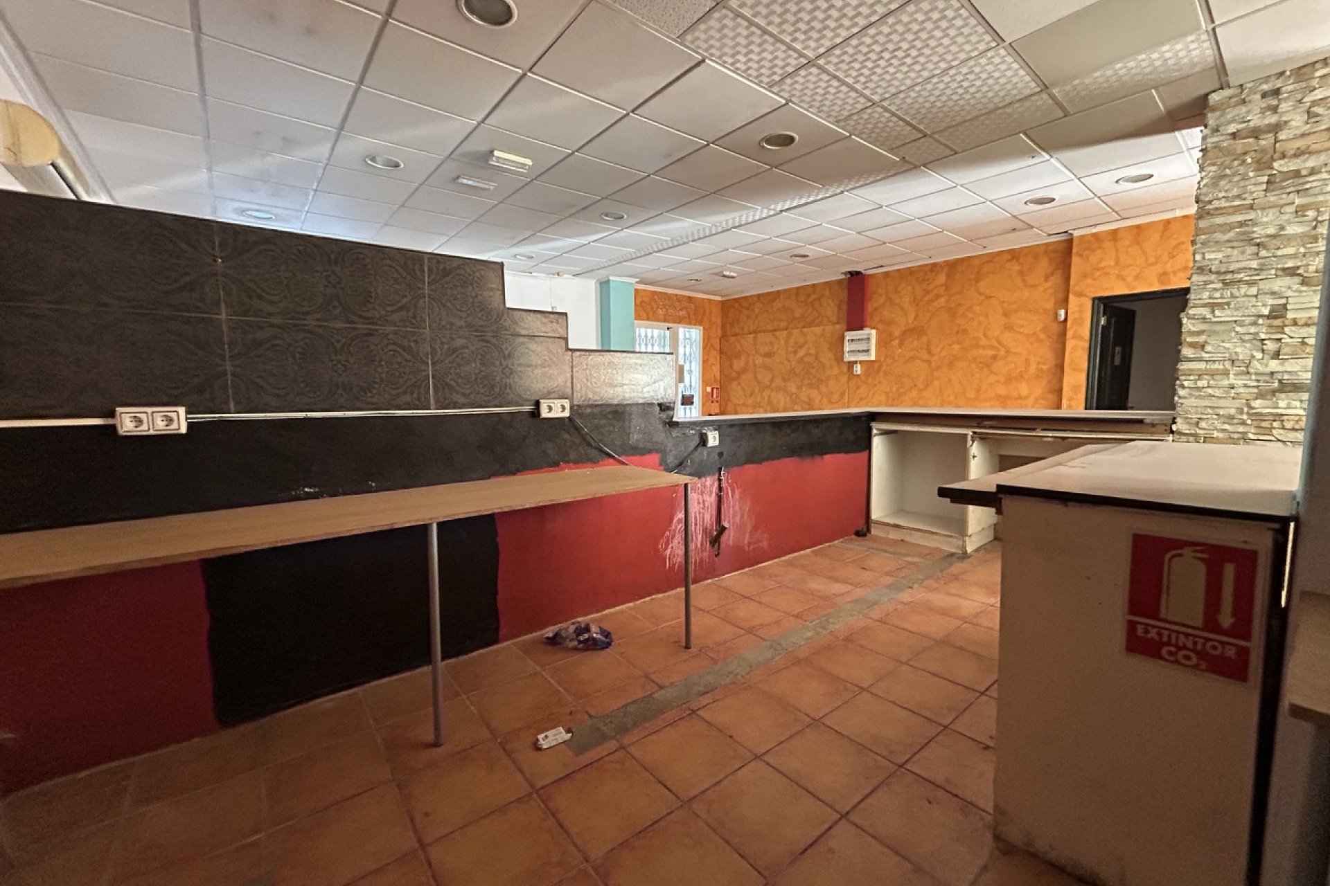 Videresalg - Kommersiell - Villamartín