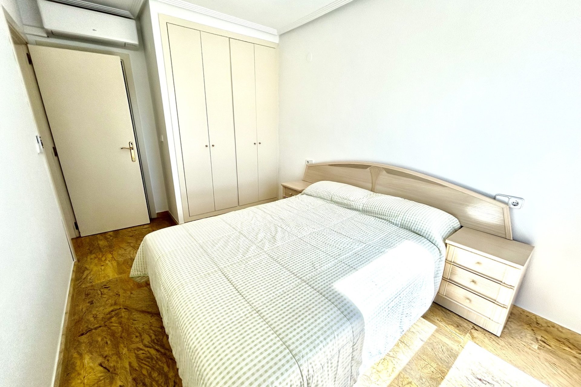 Videresalg - Rekkehus - Cabo Roig