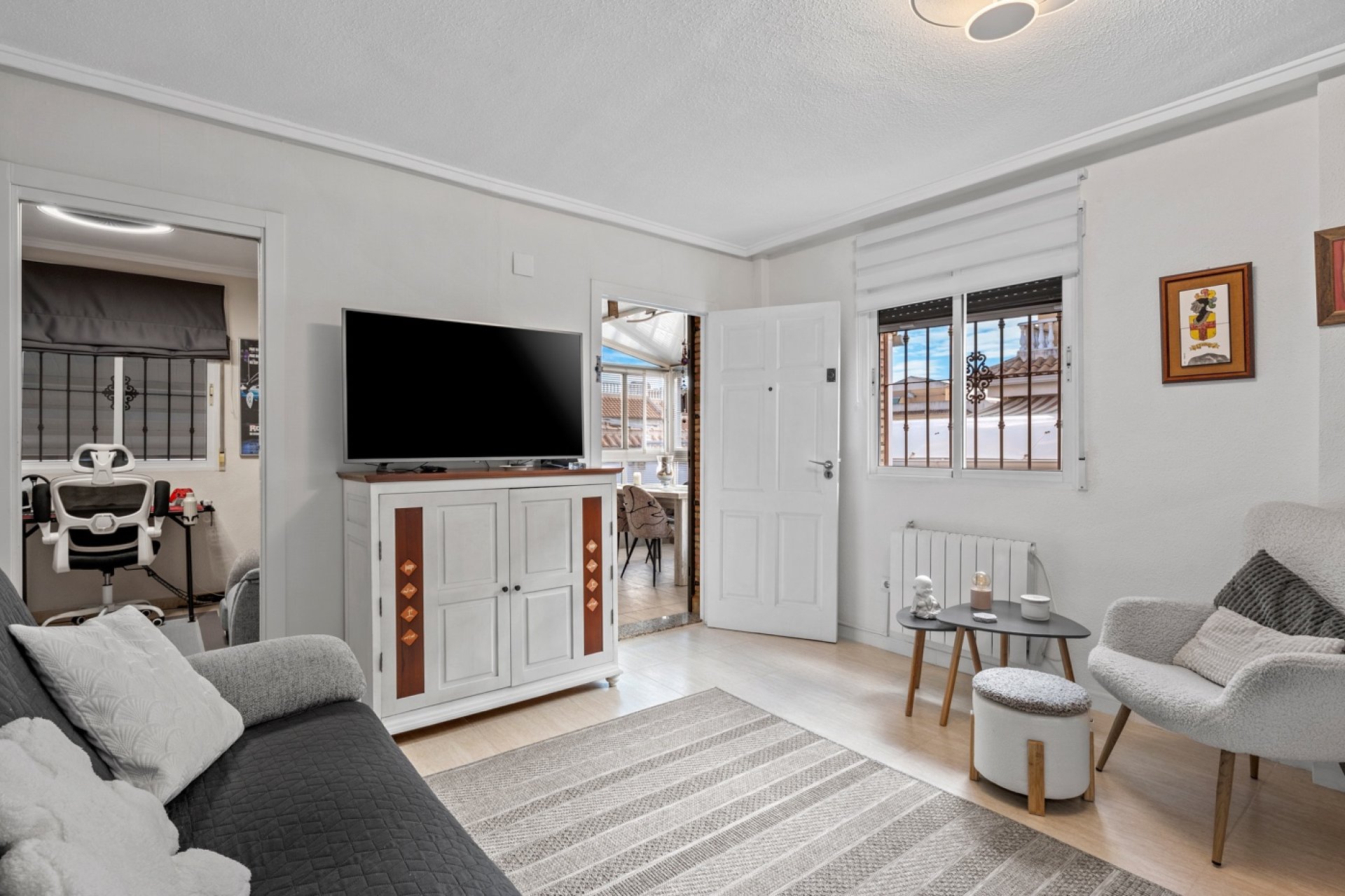 Videresalg - Tosidig - Ciudad Quesada - Lo Marabú