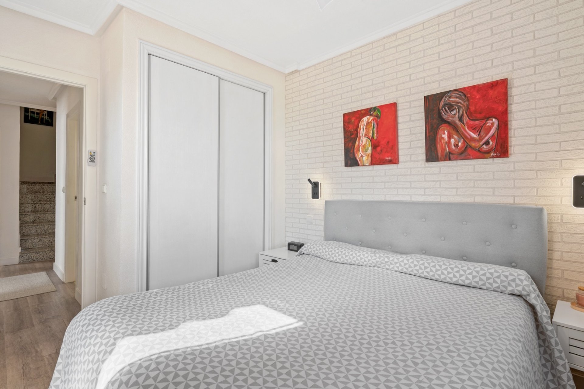 Videresalg - Tosidig - Ciudad Quesada - Lo Marabú