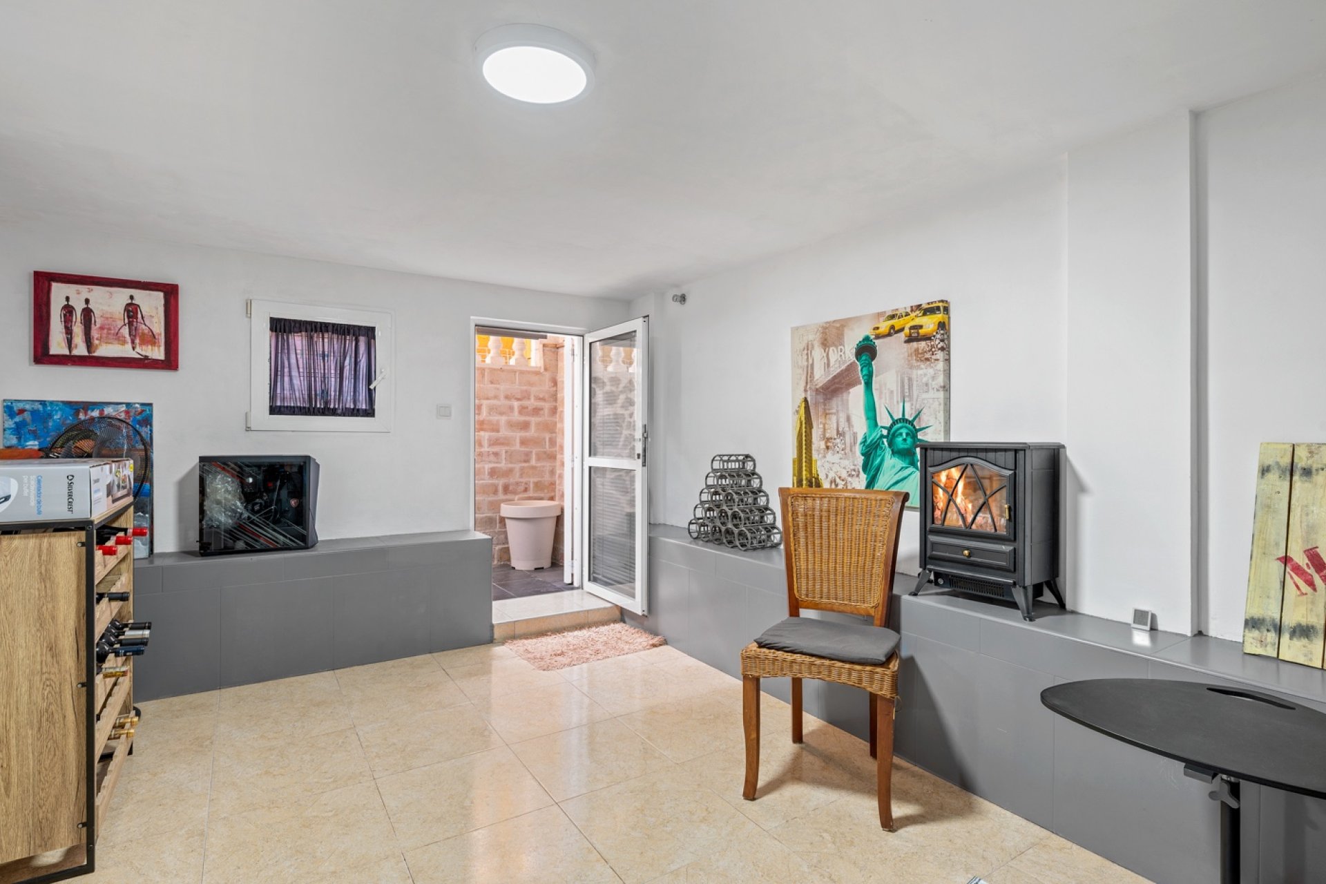 Videresalg - Tosidig - Ciudad Quesada - Lo Marabú