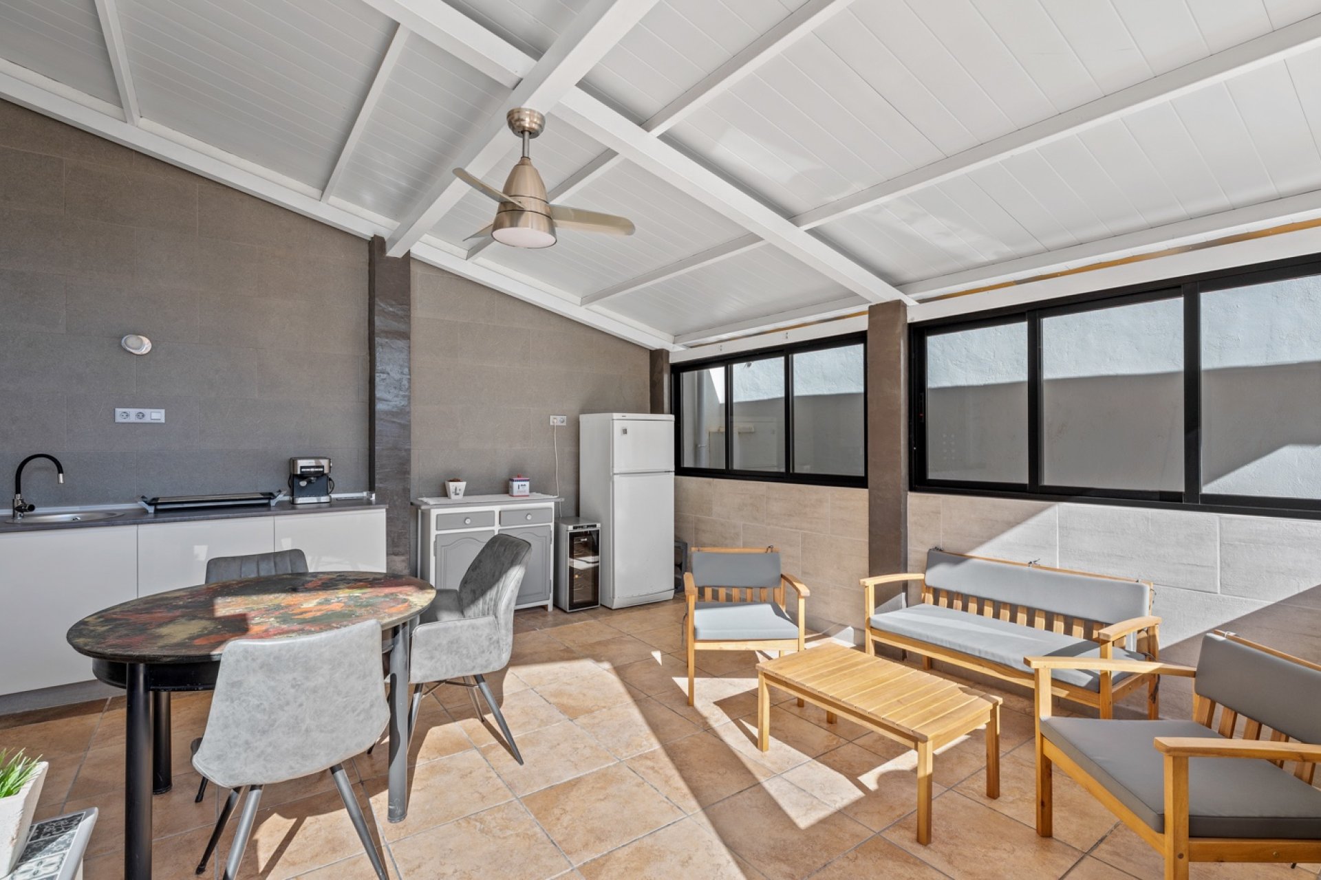 Videresalg - Tosidig - Ciudad Quesada - Lo Marabú