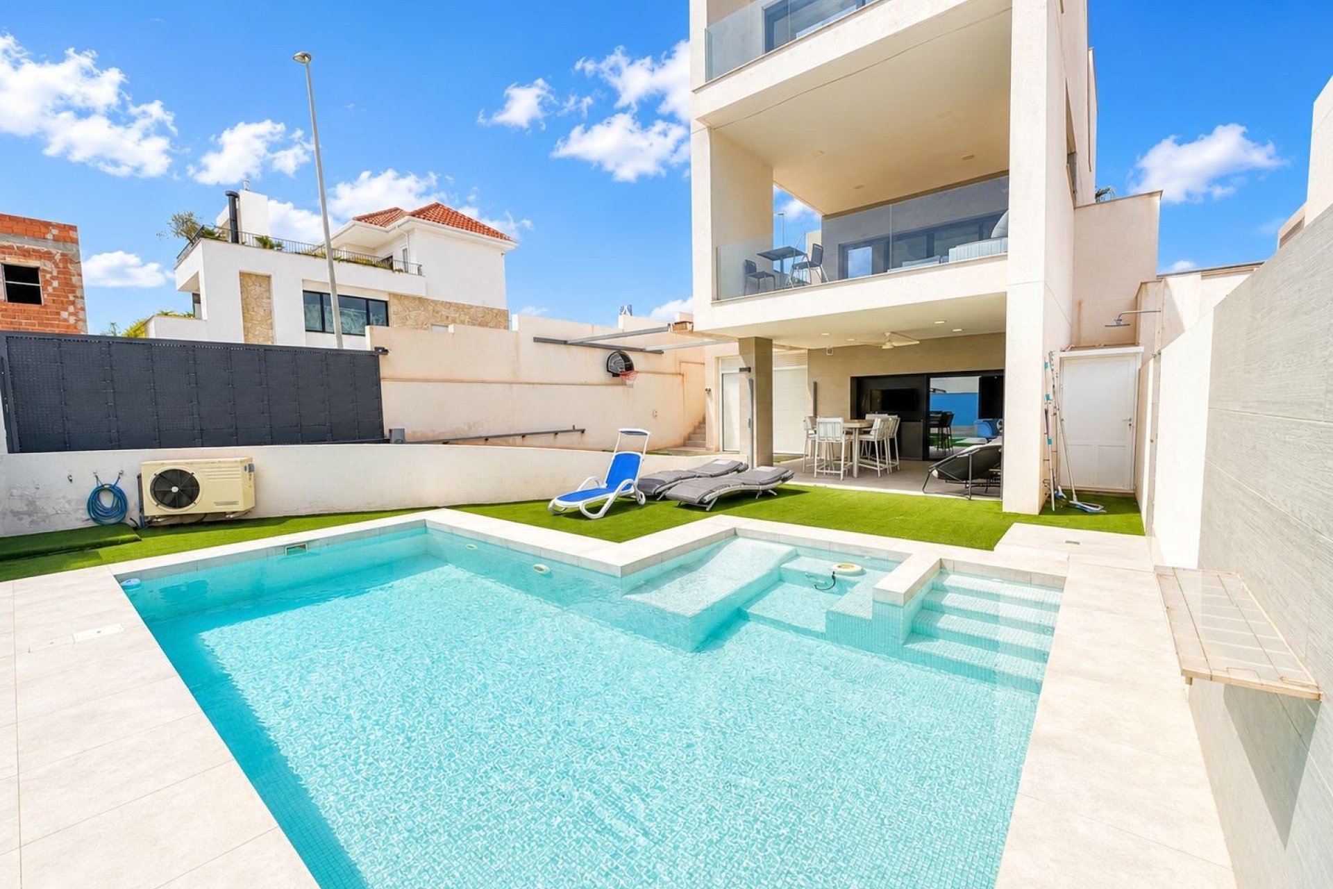 Videresalg - Villa - Benijofar