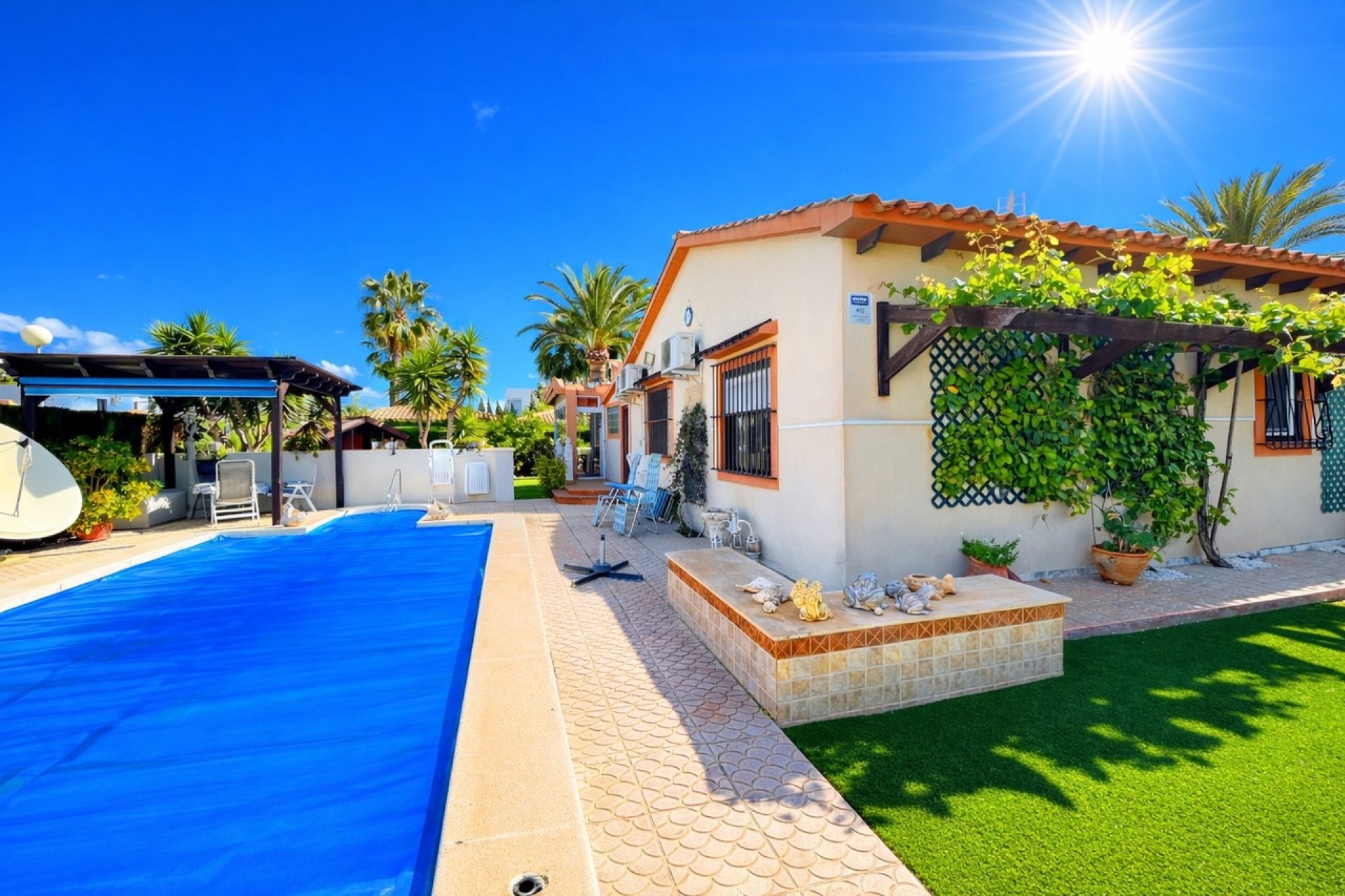Videresalg - Villa - Cabo Roig