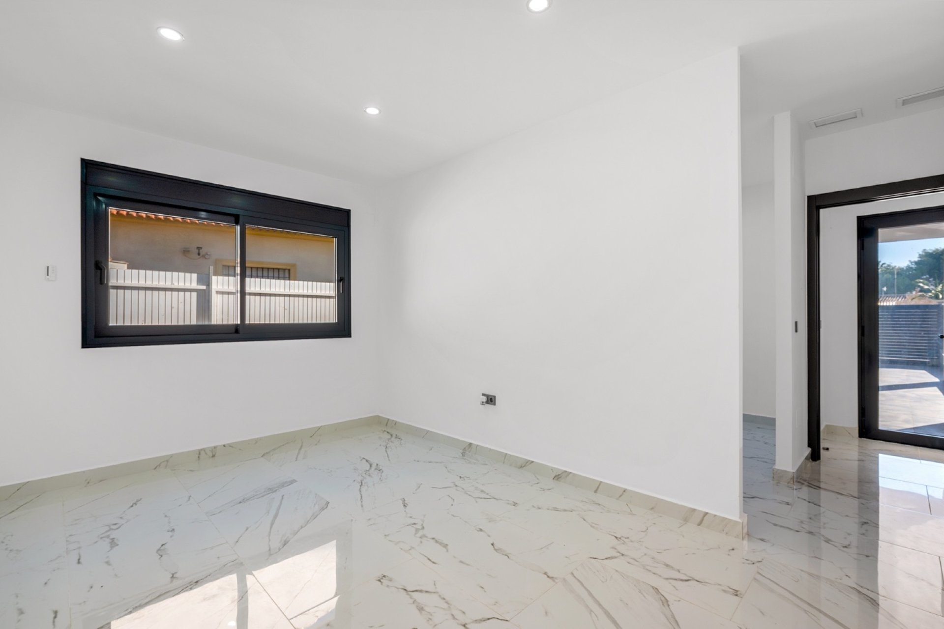 Videresalg - Villa - Campoamor