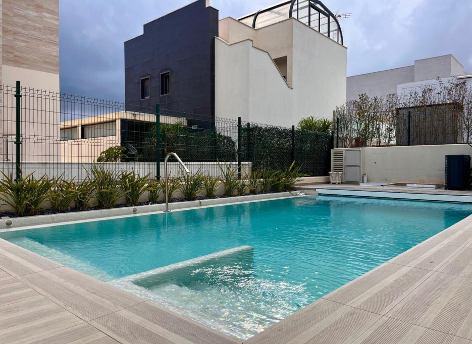 Videresalg - Villa - Dehesa De Campoamor