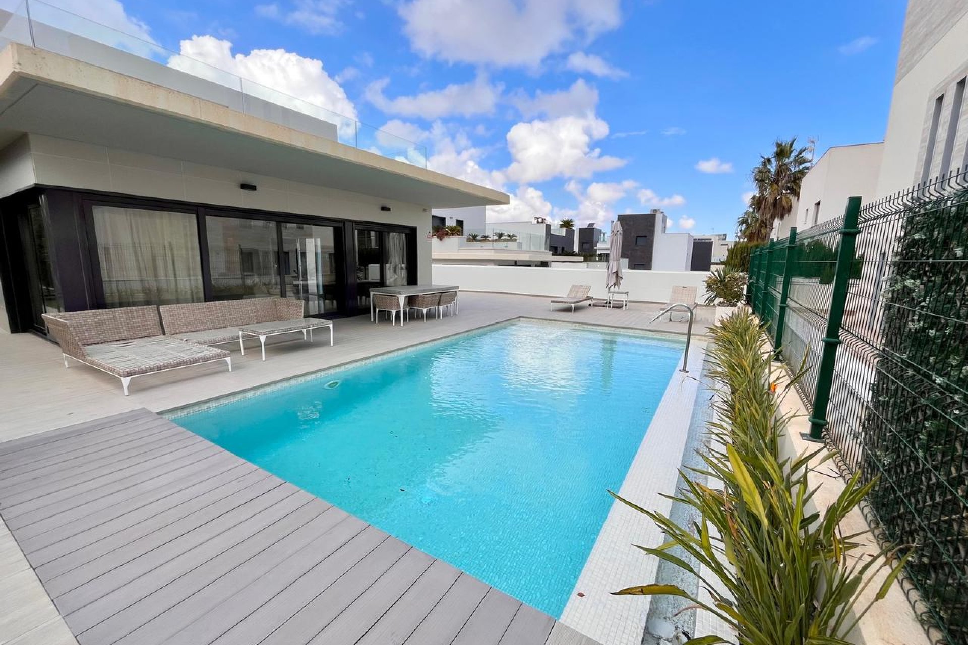 Videresalg - Villa - Dehesa De Campoamor