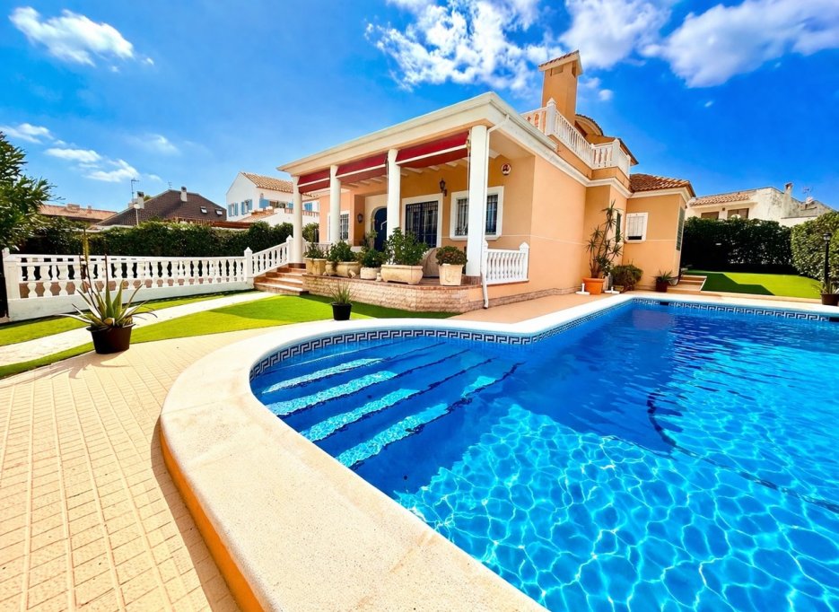 Videresalg - Villa - La Mata