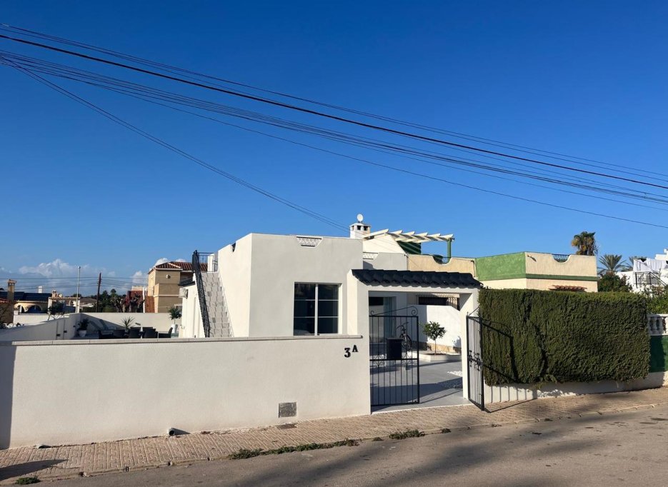 Videresalg - Villa - La Siesta