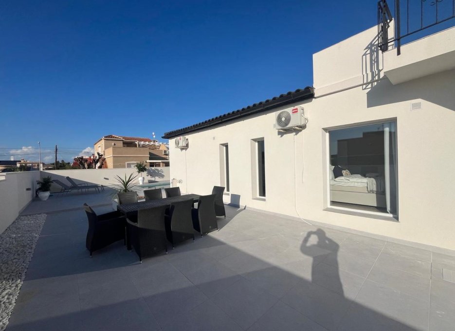 Videresalg - Villa - La Siesta