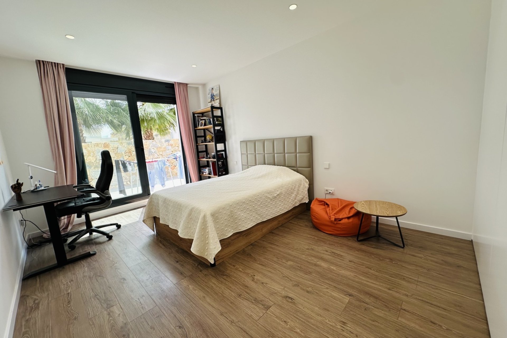 Videresalg - Villa - Las Colinas Golf Resort