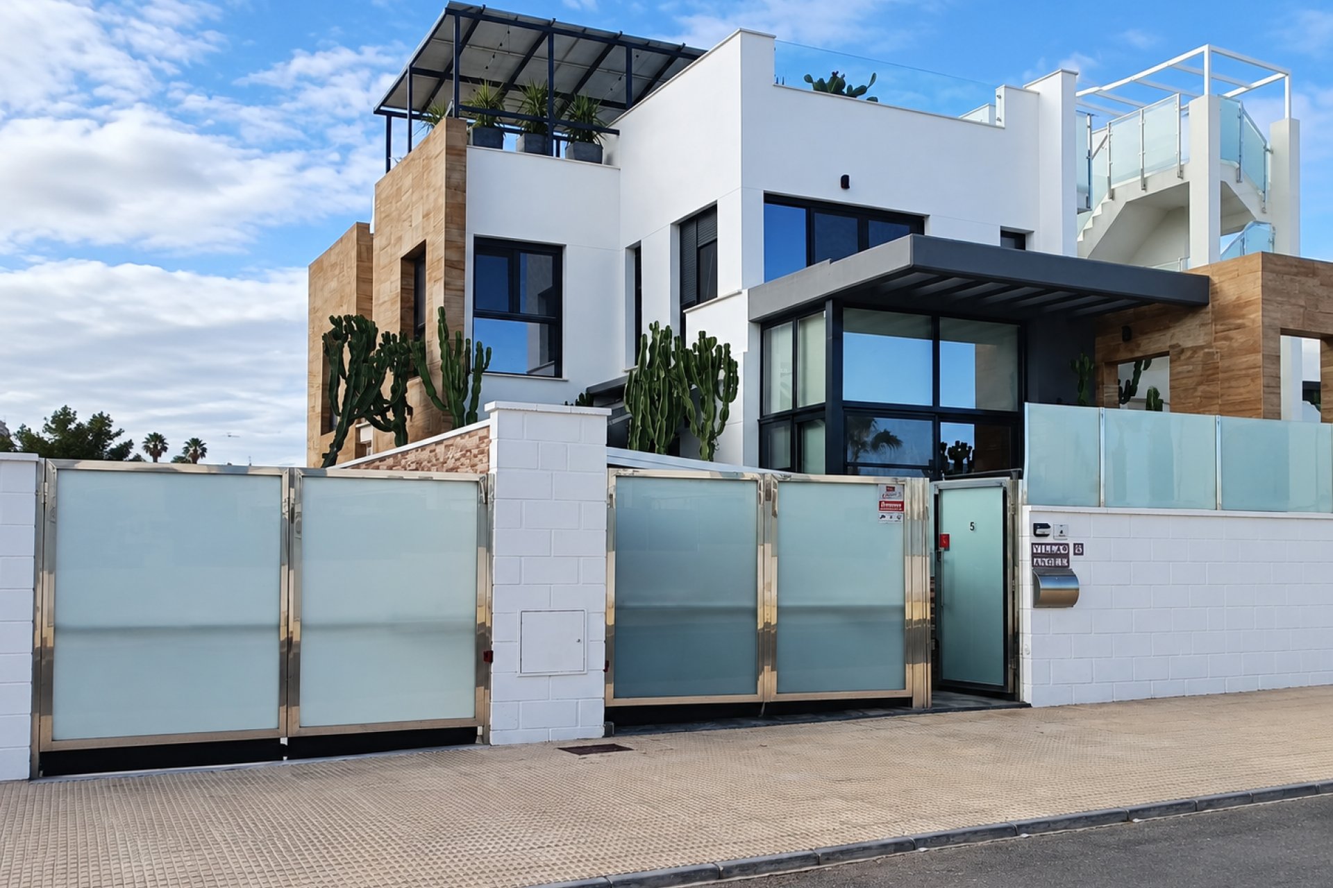 Videresalg - Villa - Lomas de Cabo Roig