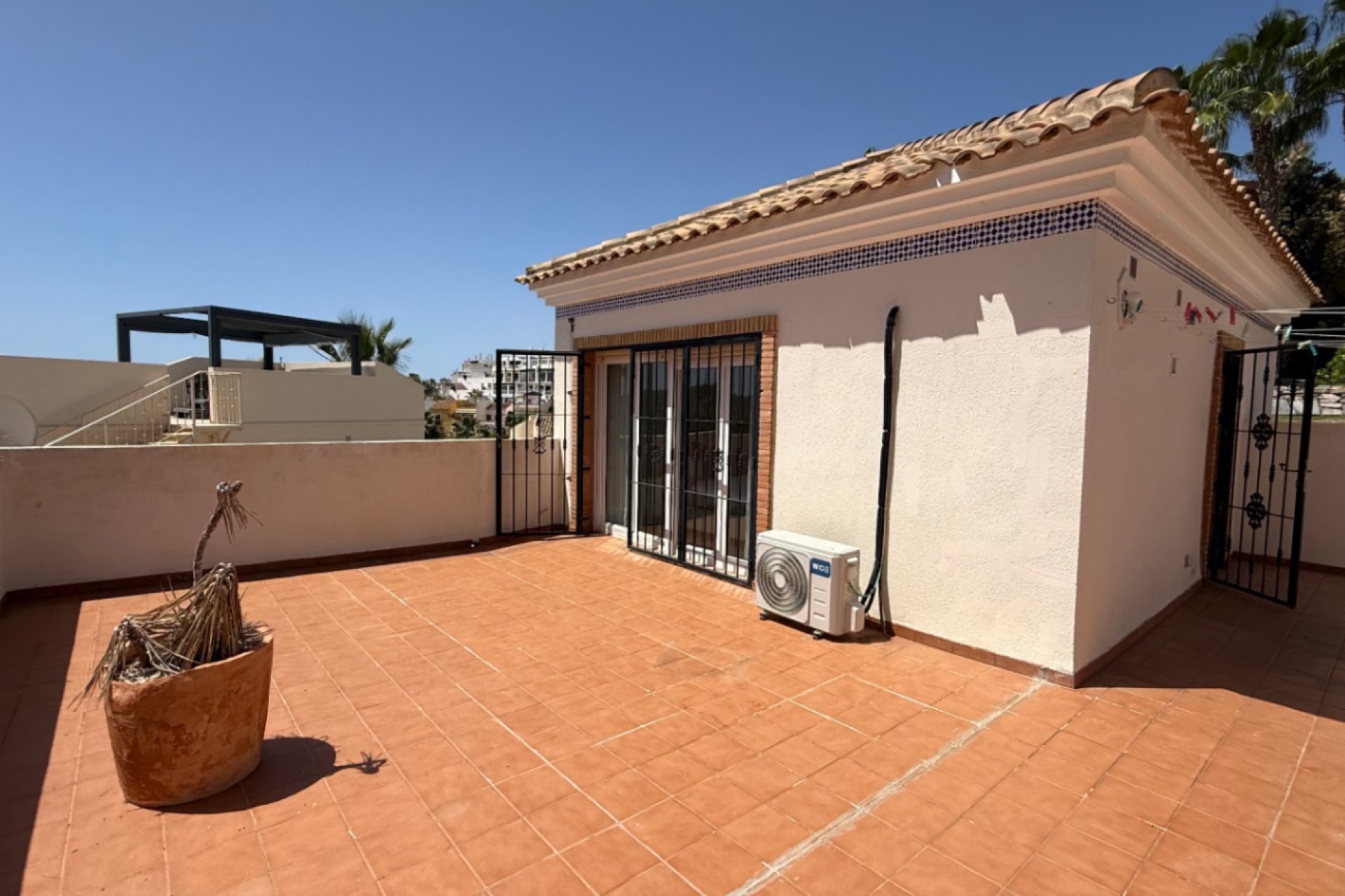 Videresalg - Villa - Orihuela Costa - Campos de Golf