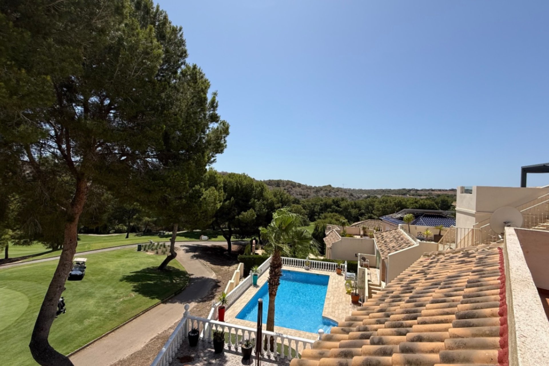 Videresalg - Villa - Orihuela Costa - Campos de Golf