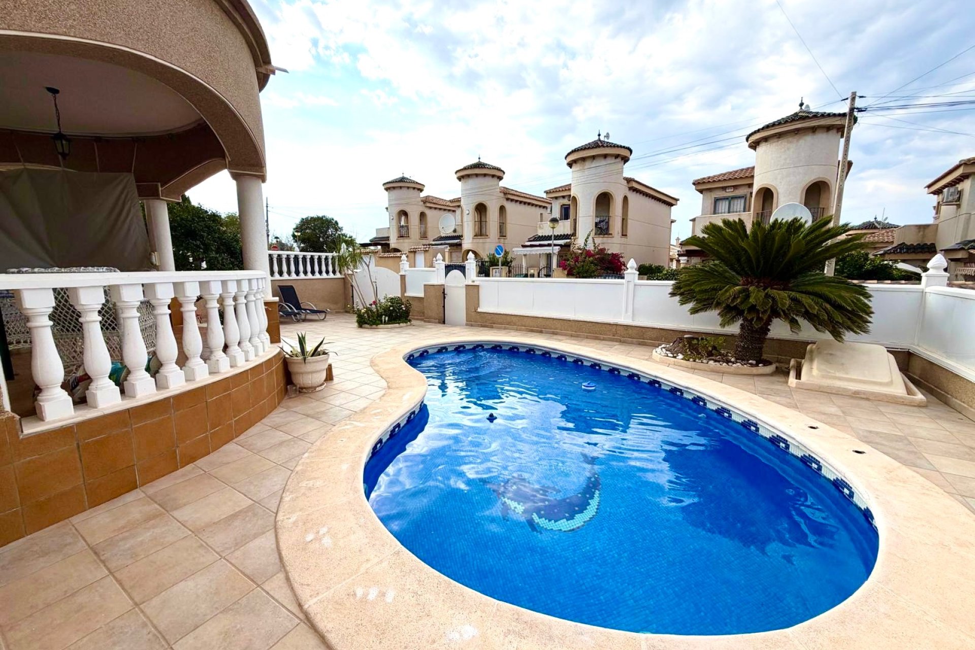 Videresalg - Villa - Orihuela Costa - Villamartín-Las Filipinas