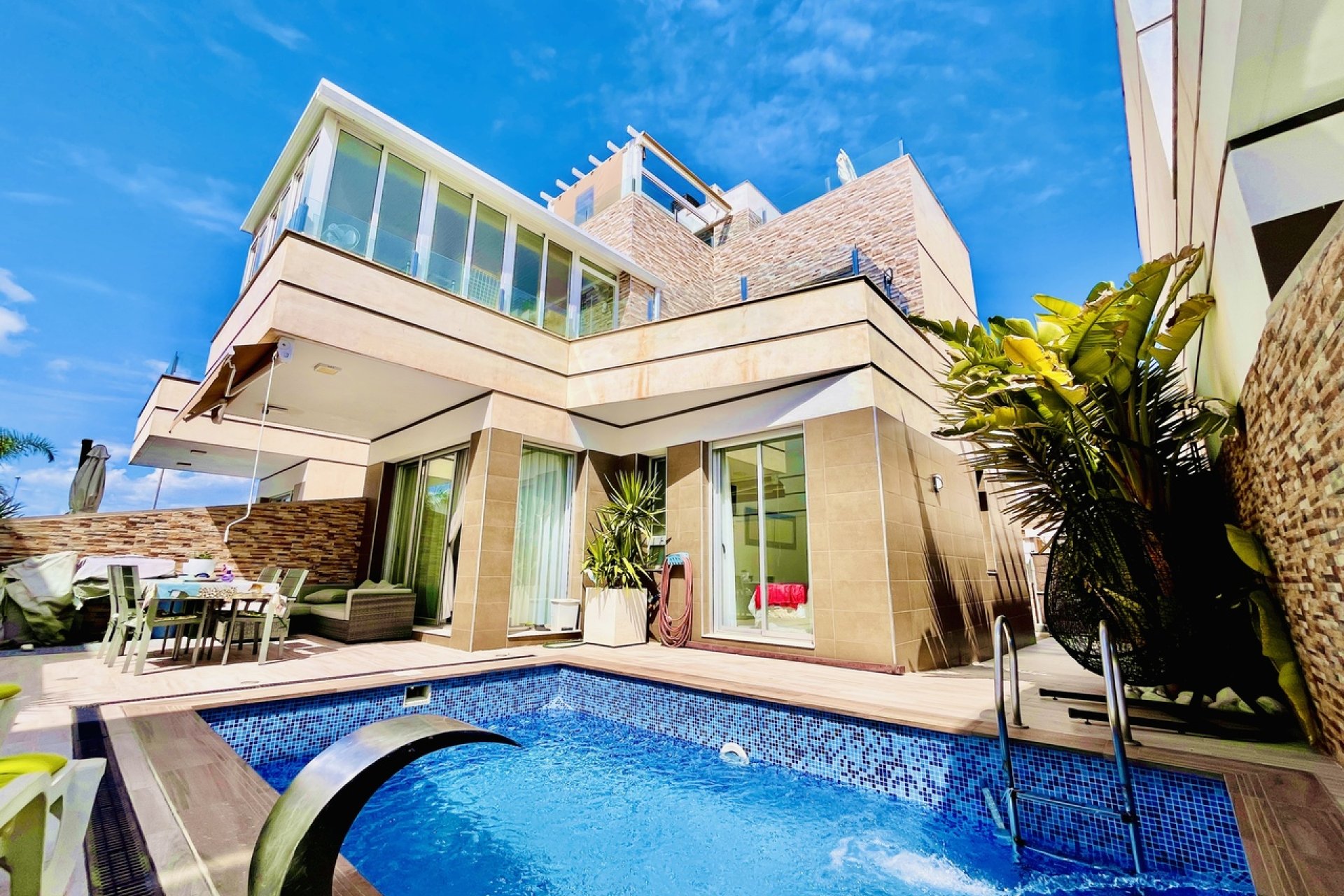 Videresalg - Villa - Rojales