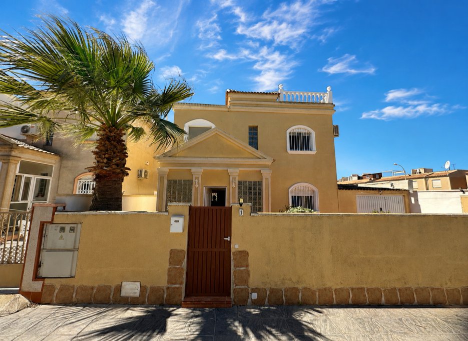 Videresalg - Villa - Torrevieja - Nueva Torrevieja - Aguas Nuevas