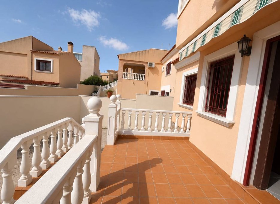 Videresalg - Villa - Villamartín