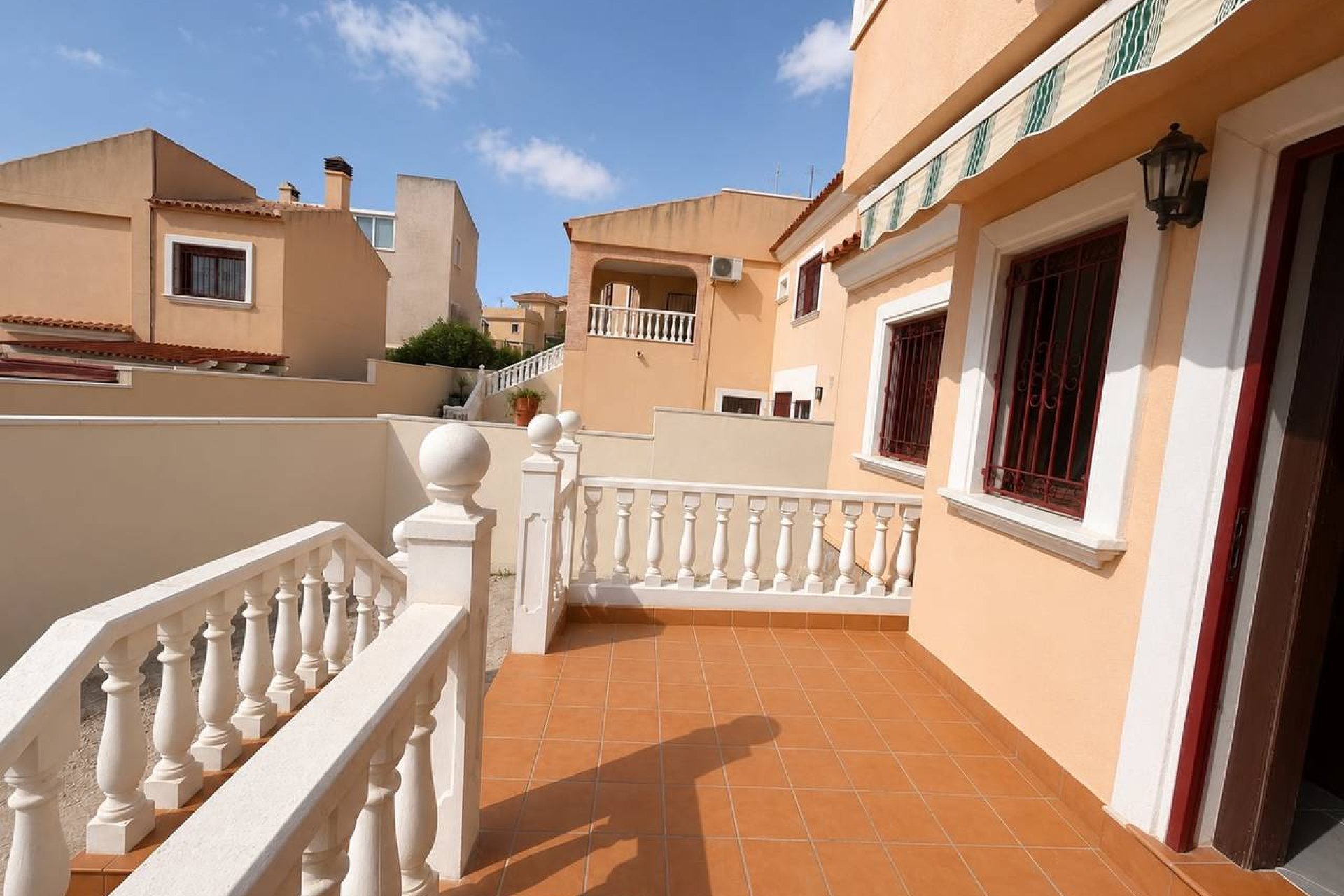 Videresalg - Villa - Villamartín