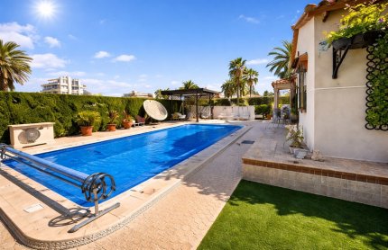 Villa - Resale - Cabo Roig - SW-25899