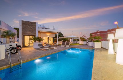 Villa - Resale - Orihuela Costa - Villamartín