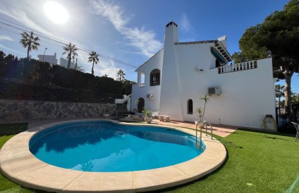 Villa - Resale - Villamartín - Villamartín