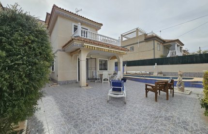 Villa - Resale - Villamartín - Villamartín
