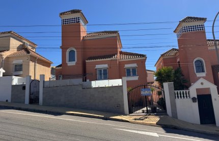 Villa - Videresalg - San Miguel de Salinas - R-24